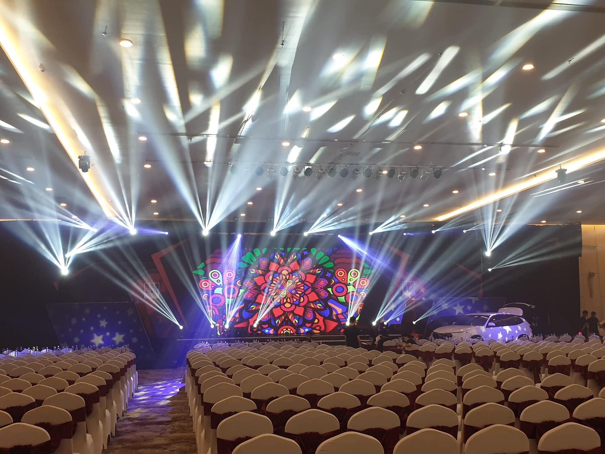 Ra mắt thương hiệu Diamond White