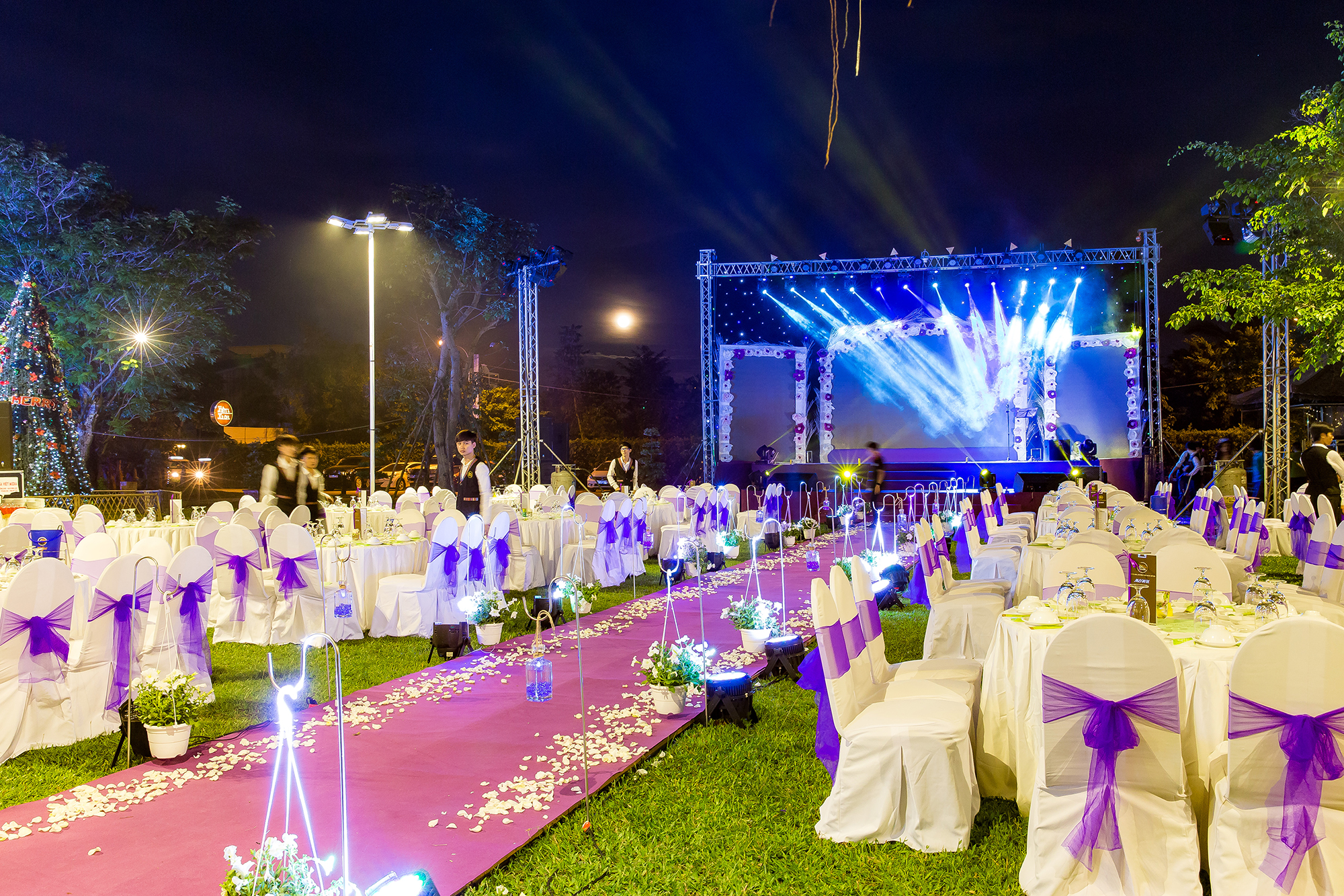 cho thuê ánh sáng sự kiện tiệc cưới cho thuê ánh sáng sự kiện tiệc cưới
