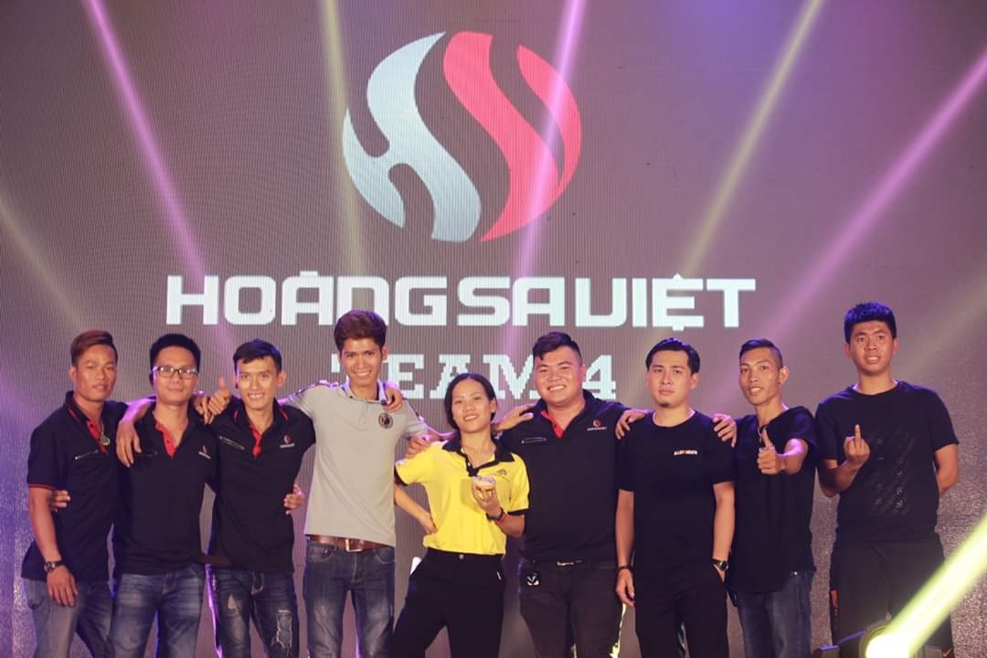 Led screen technician team of Hoang Sa Viet Led screen technician team of Hoang Sa Viet