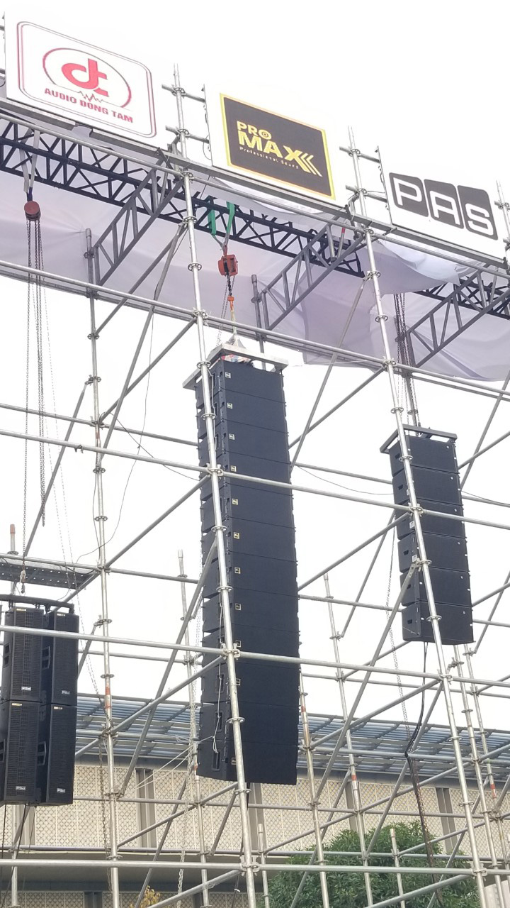 Hình ảnh sản phẩm loa Line Array Promax tại triển làm Plaseshow (nguồn Hoàng Sa Việt) Hình ảnh sản phẩm loa Line Array Promax tại triển làm Plaseshow (nguồn Hoàng Sa Việt)