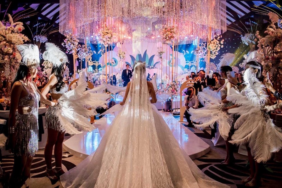 Đám cưới tại hội trường Grand Ballroom Đám cưới tại hội trường Grand Ballroom