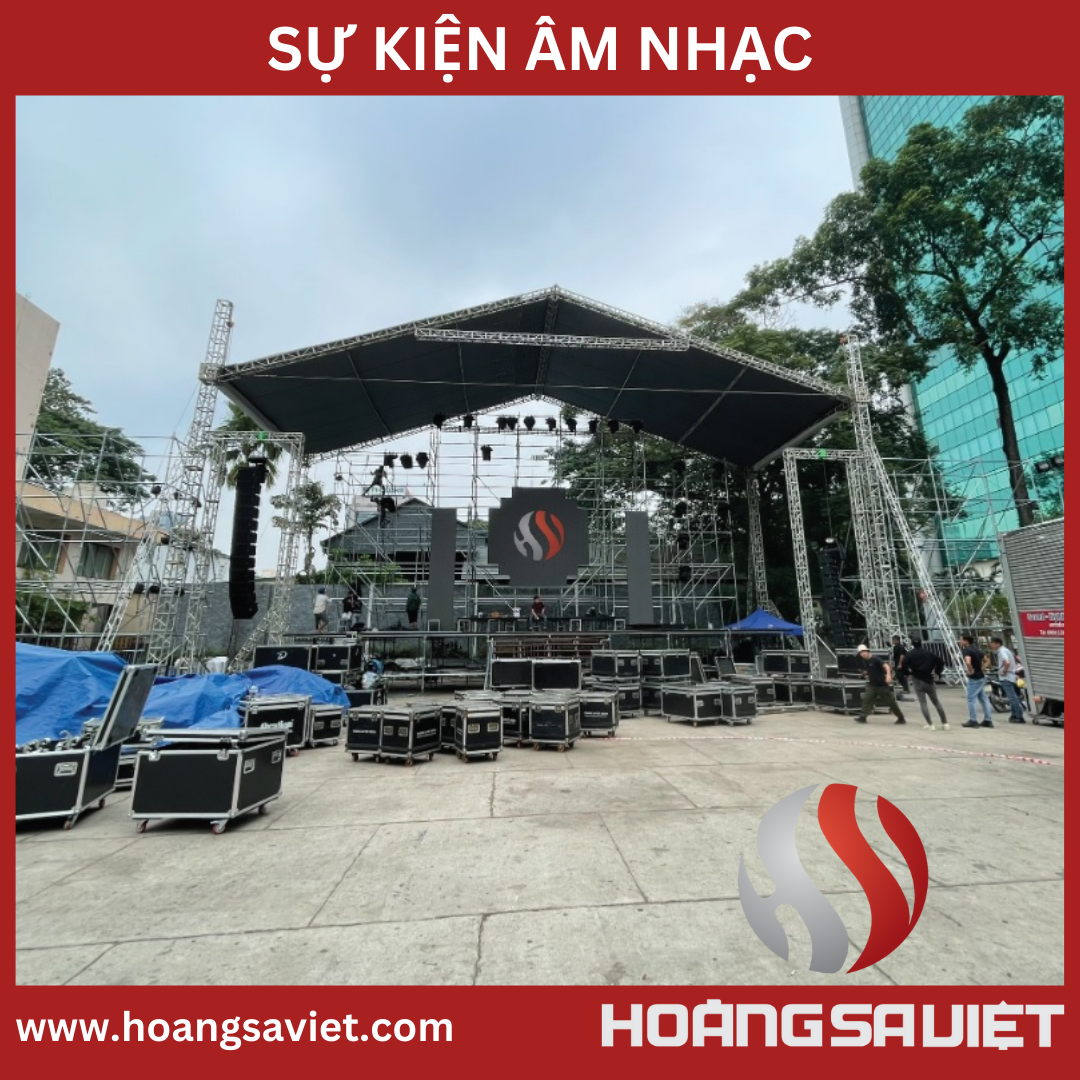 Lắp đặt màn hình Led - (Nguồn: Hoàng Sa Việt) Lắp đặt màn hình Led - (Nguồn: Hoàng Sa Việt)