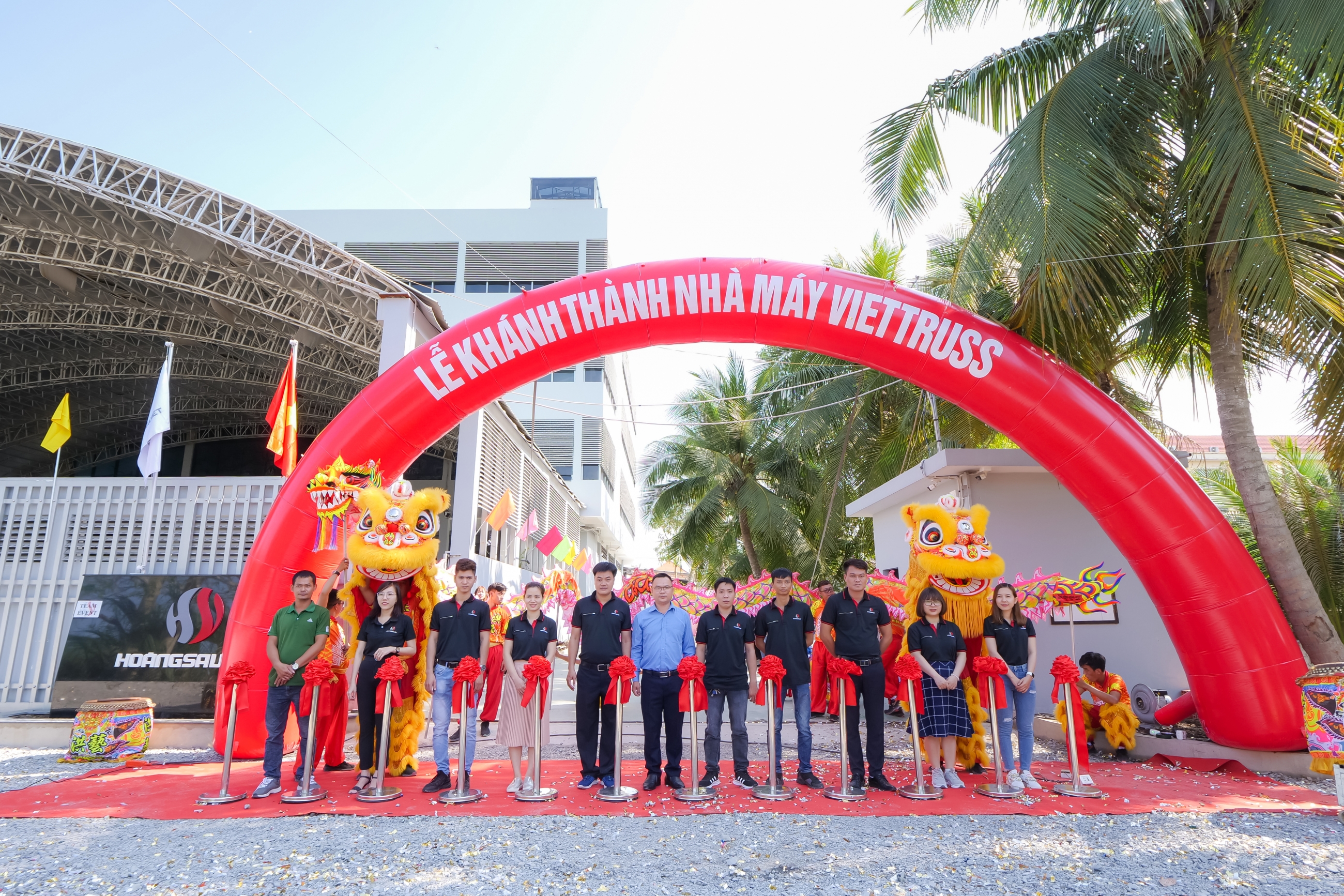 Lễ cắt băng khánh thành nhà máy Viettruss Lễ cắt băng khánh thành nhà máy Viettruss