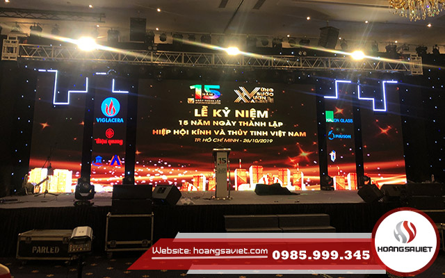 Màn hình LED trong lễ kỷ niệm 15 năm thành lập Màn hình LED trong lễ kỷ niệm 15 năm thành lập