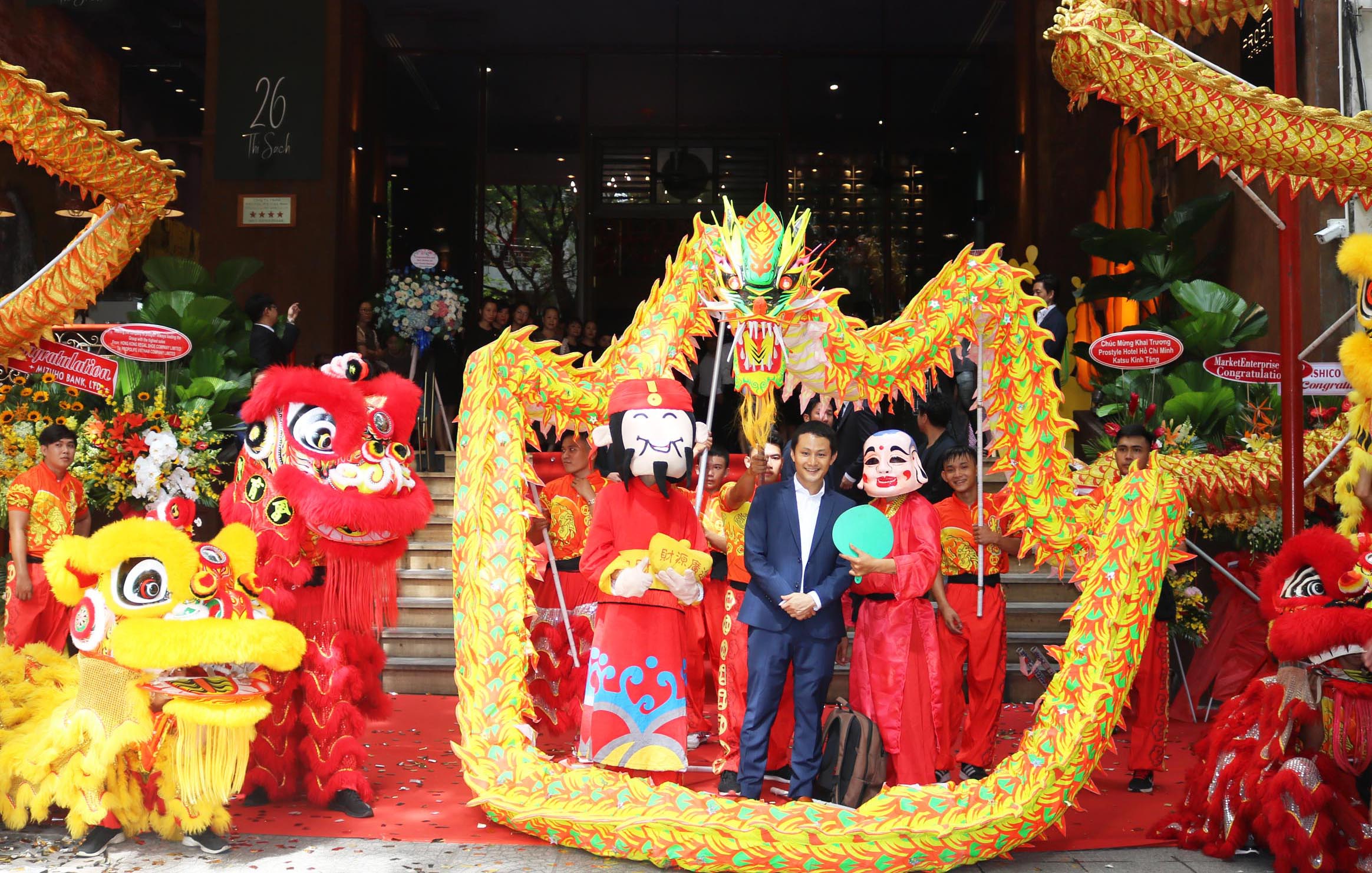 Đội múa lân sư rồng