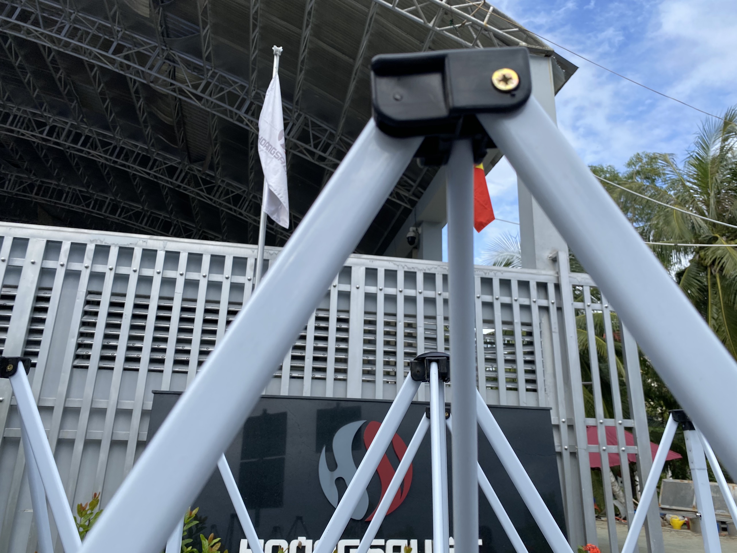 Bộ khung của nhà bạt xếp di động