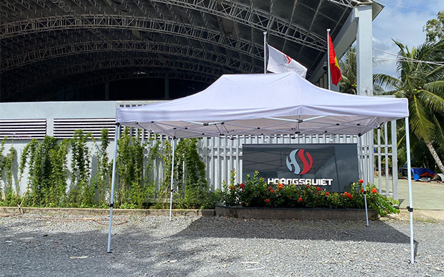 Nhà bạt rút sự kiện 