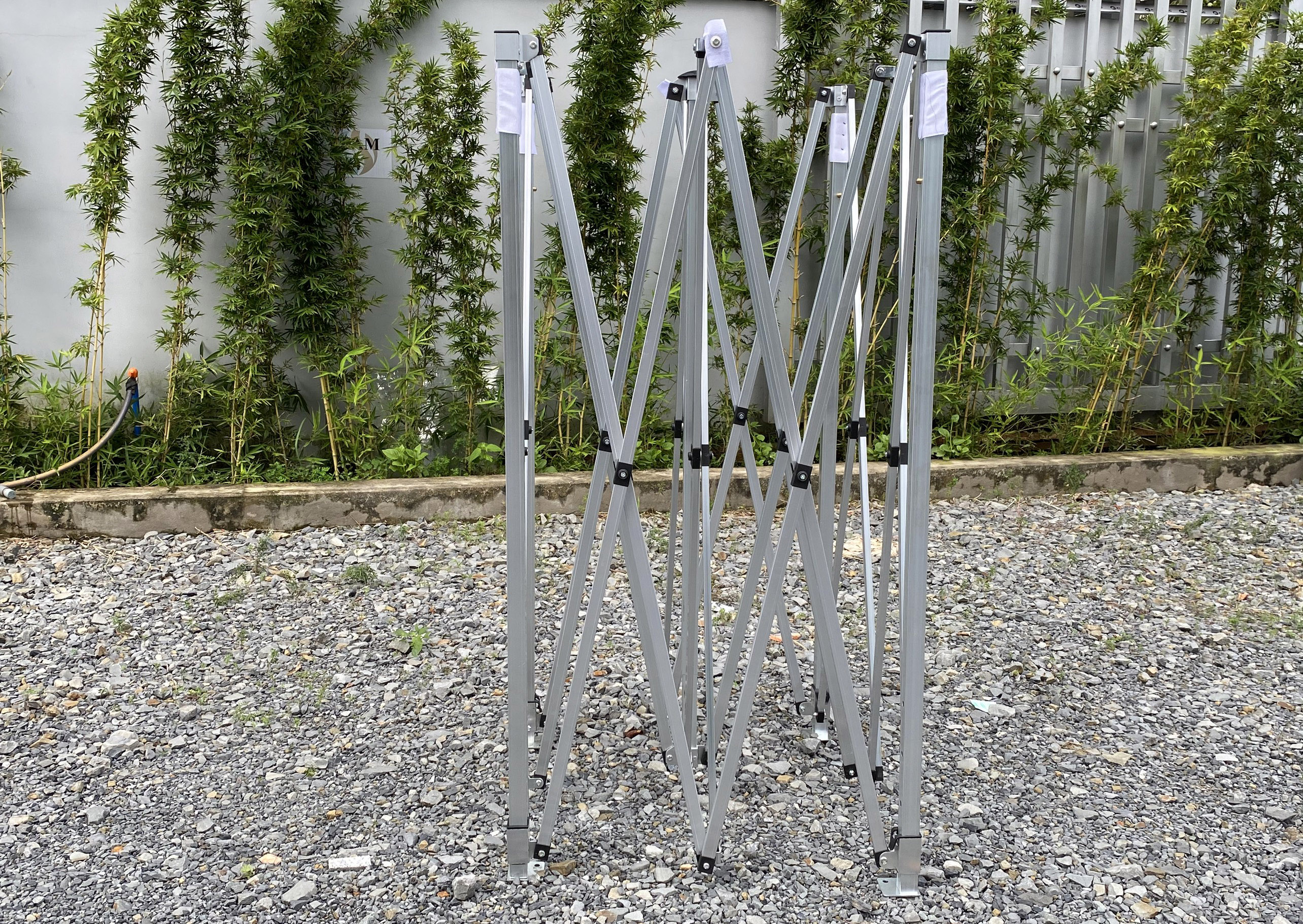 Aluminum canvas house frame