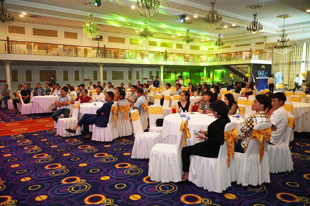 Nhân sự chạy chương trình Nhân sự chạy chương trình