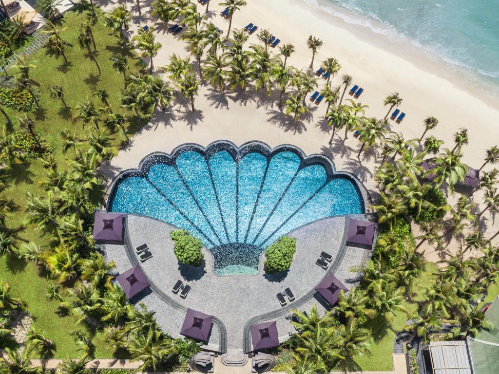 Khung cảnh nhìn từ trên cao xuống tại JW Marriott Phú Quốc Khung cảnh nhìn từ trên cao xuống tại JW Marriott Phú Quốc