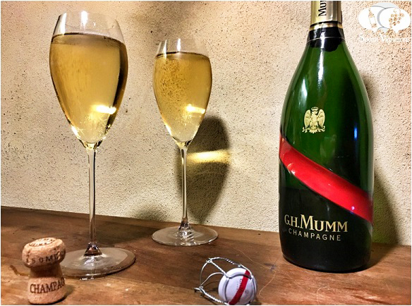 Rượu champagne