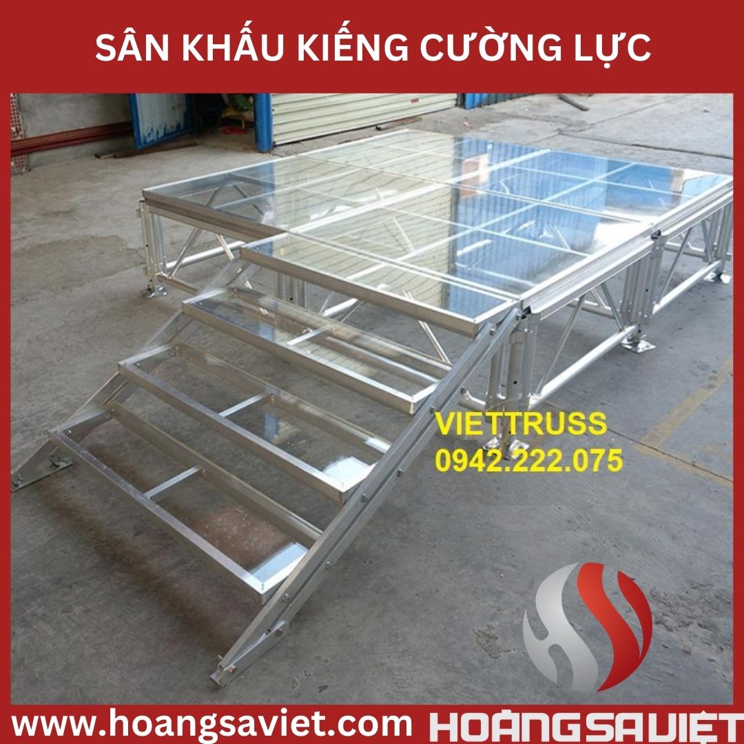 Sân khấu trong suốt dùng kiếng cường lực