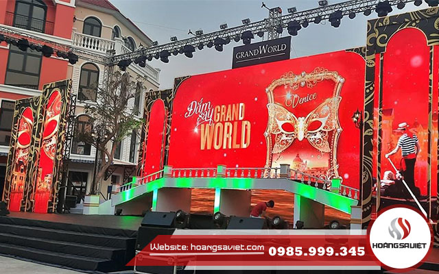 Sân khấu trong sự kiện Grandworld Sân khấu trong sự kiện Grandworld