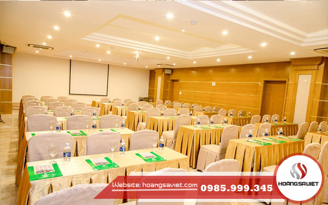 Sắp xếp bàn ghế kiểu Classroom Sắp xếp bàn ghế kiểu Classroom