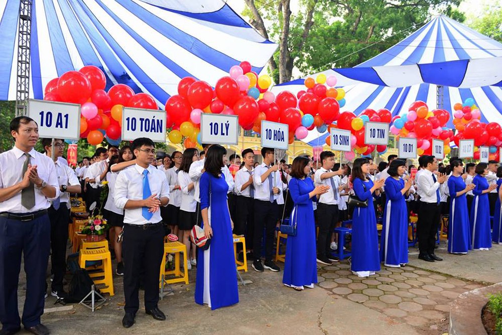 Thue-du-le-khai-giang Thue-du-le-khai-giang