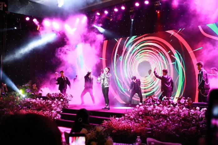 Tiết mục biểu diễn lễ ra mắt thương hiệu Tiết mục biểu diễn lễ ra mắt thương hiệu