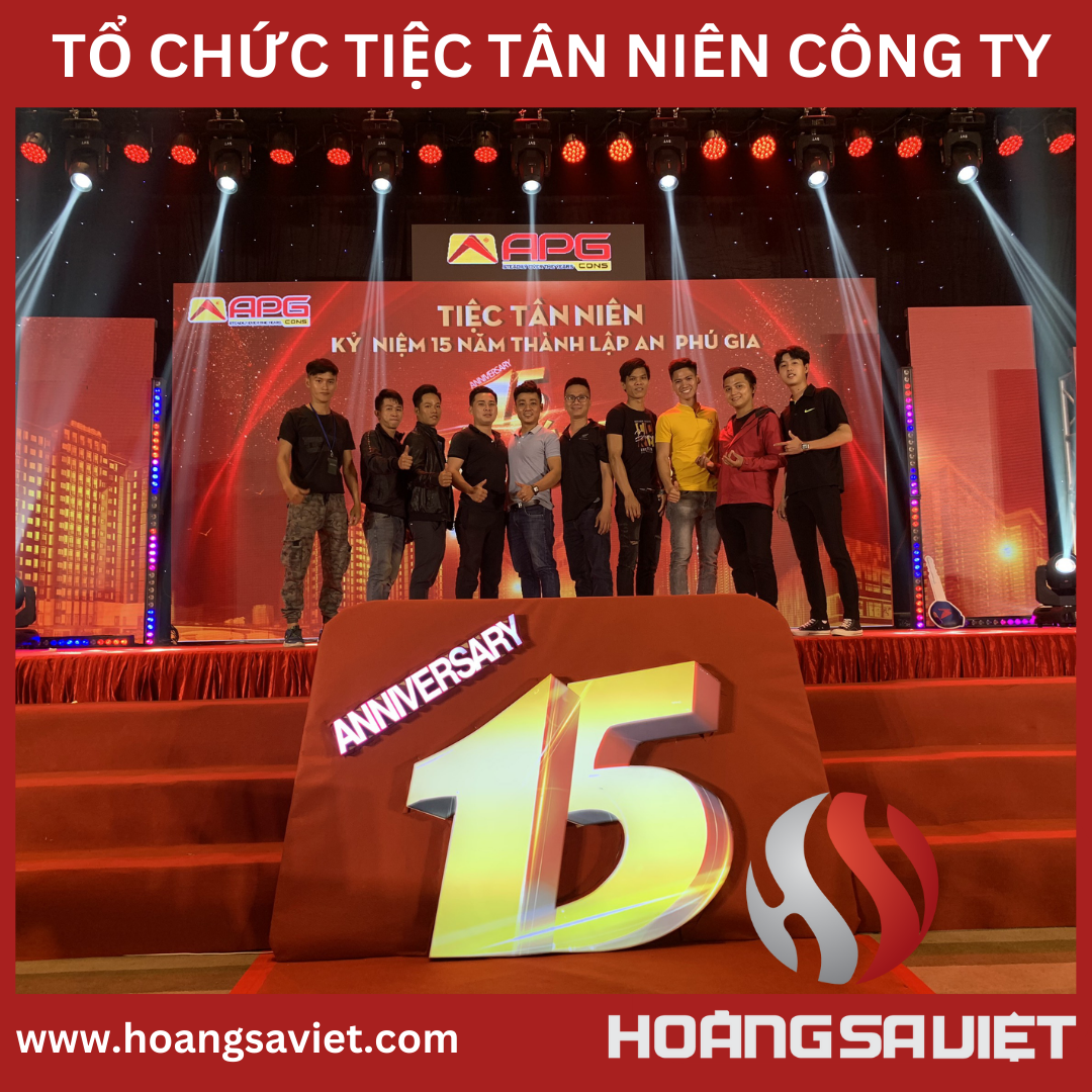 Đội ngũ nhân viên trẻ năng động tại Hoàng Sa Việt