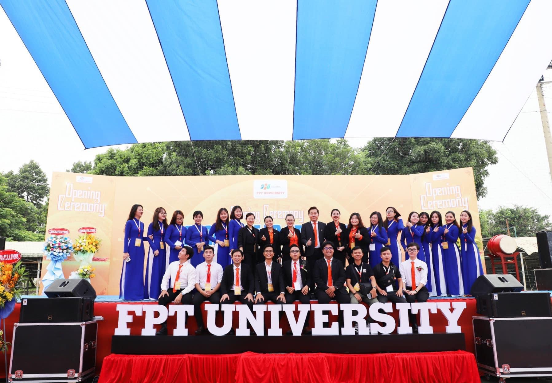 Lễ Khai Giảng Đại Học FPT Lễ Khai Giảng Đại Học FPT