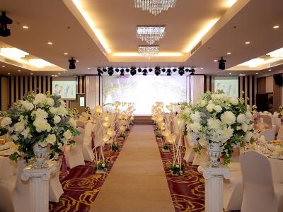 Lắp Đặt Âm Thanh Nhà Hàng Tiệc Cưới